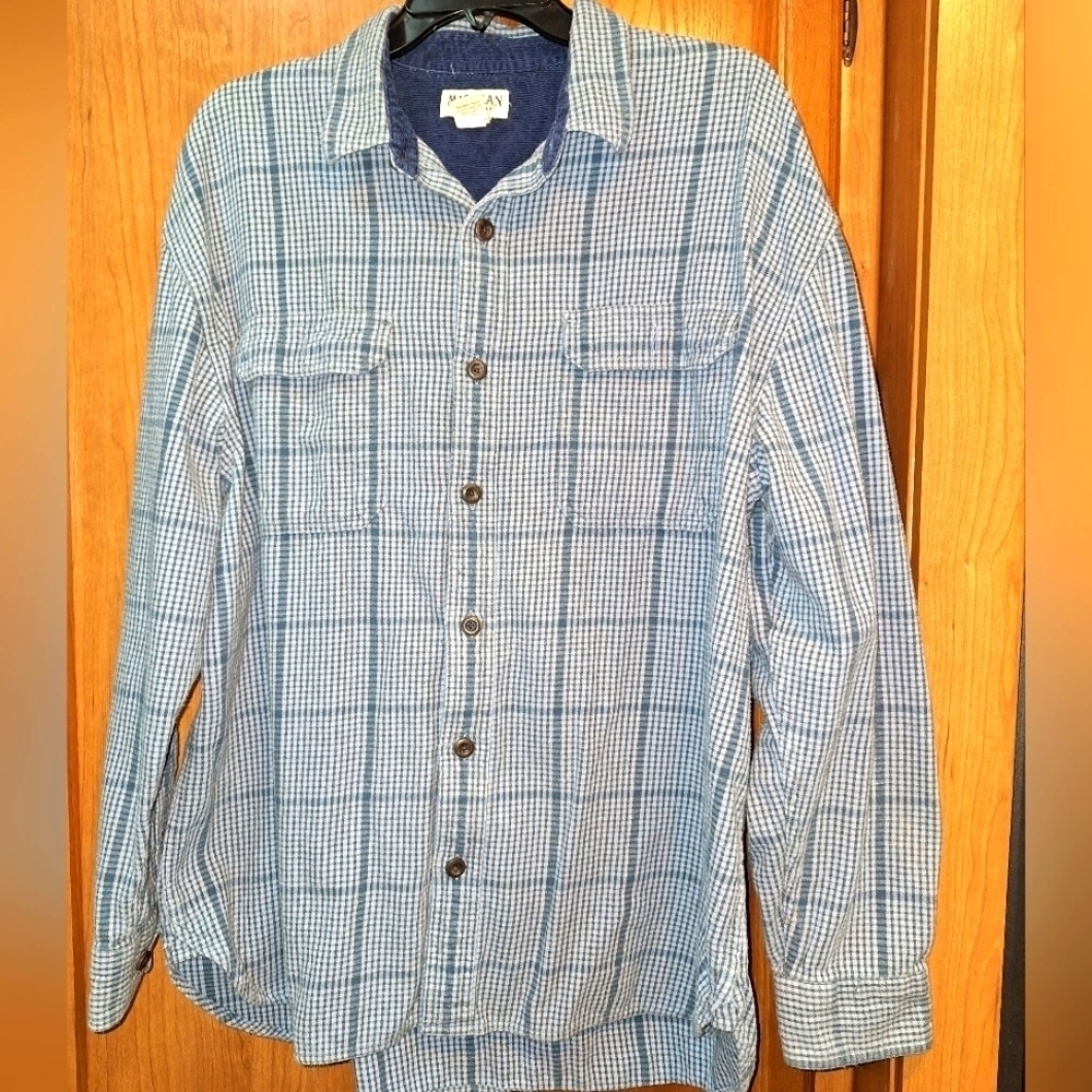 A vintage Magellan Sportswear flannel XL long-sleeved button-down shirt.